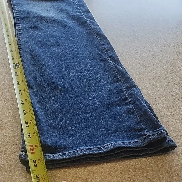 NWT Signature Levi Modern Boot Cut Simply Stretch Size 10L - Picture 11 of 11